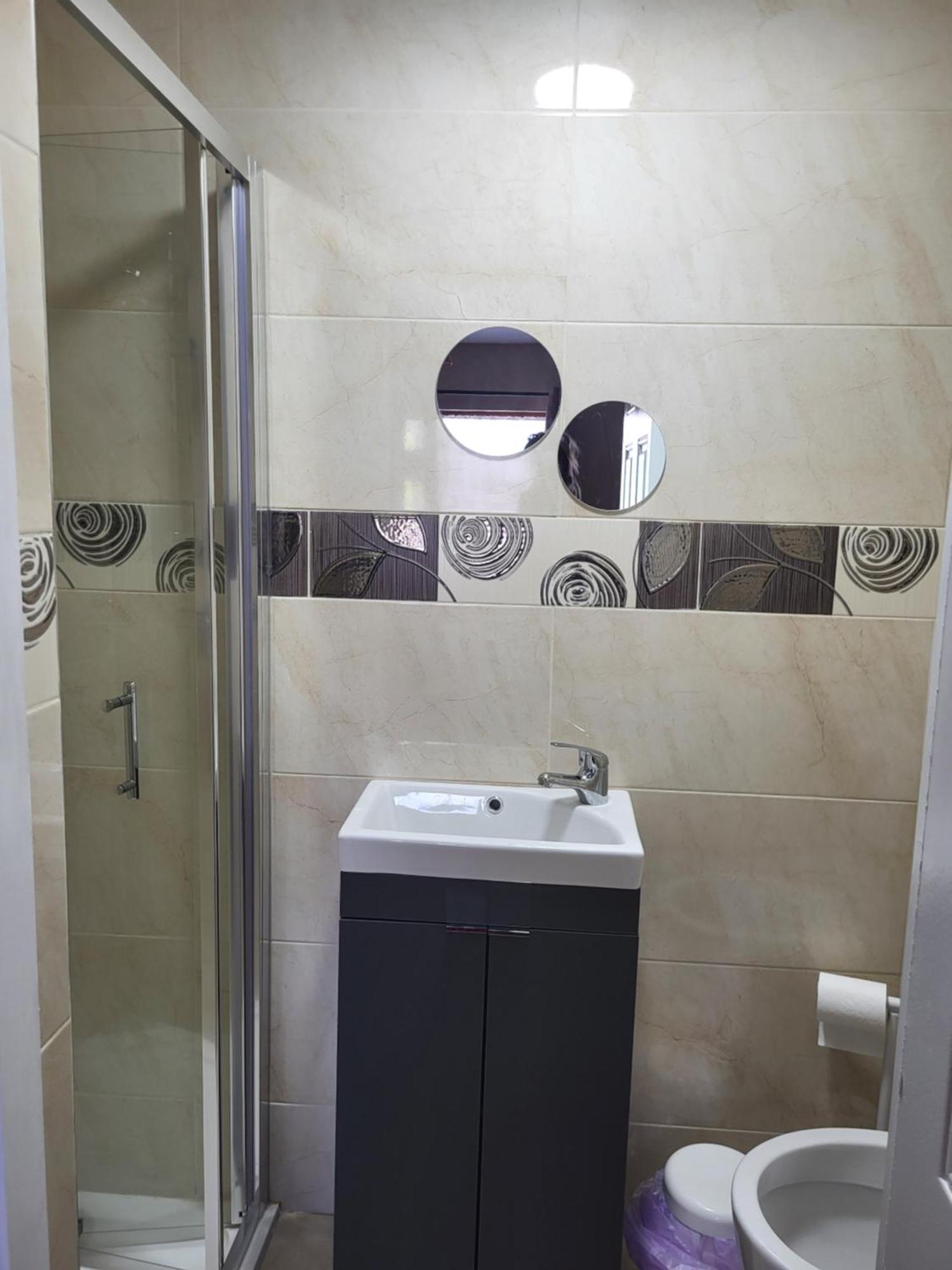 Bluebell Apartment Sleeps 7 Only Let As Whole Apartment Blennerville 외부 사진
