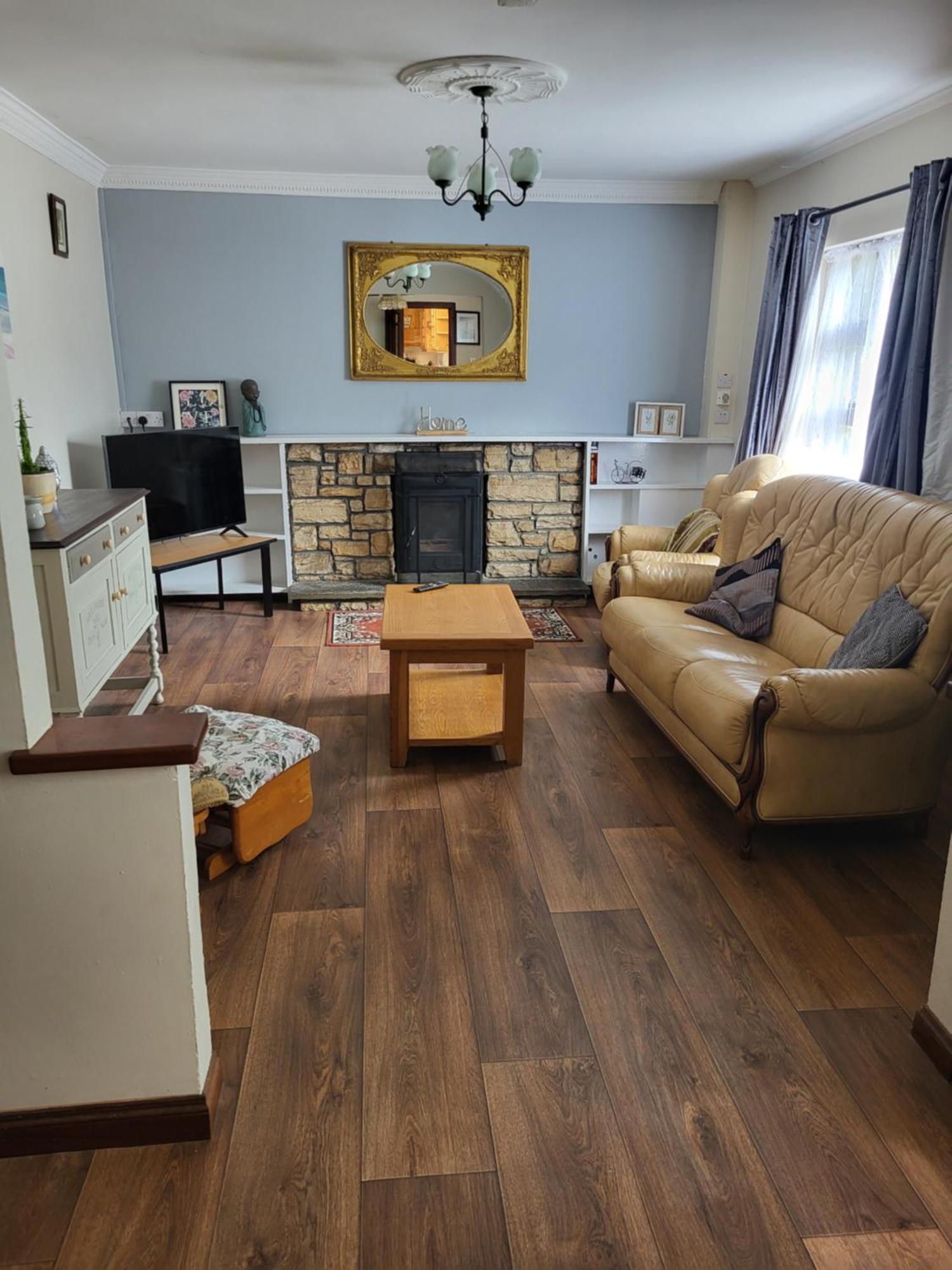 Bluebell Apartment Sleeps 7 Only Let As Whole Apartment Blennerville 외부 사진