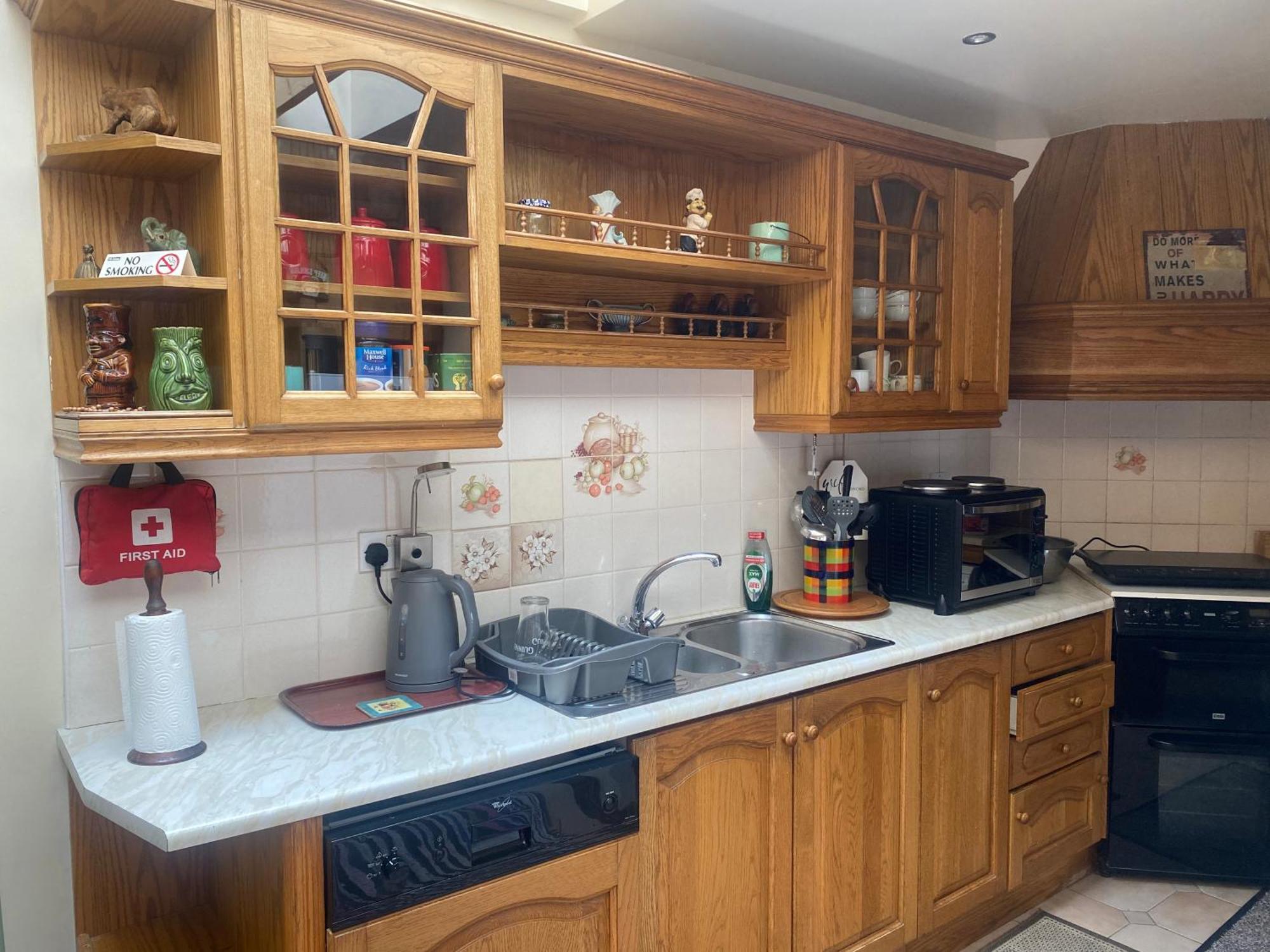 Bluebell Apartment Sleeps 7 Only Let As Whole Apartment Blennerville 외부 사진