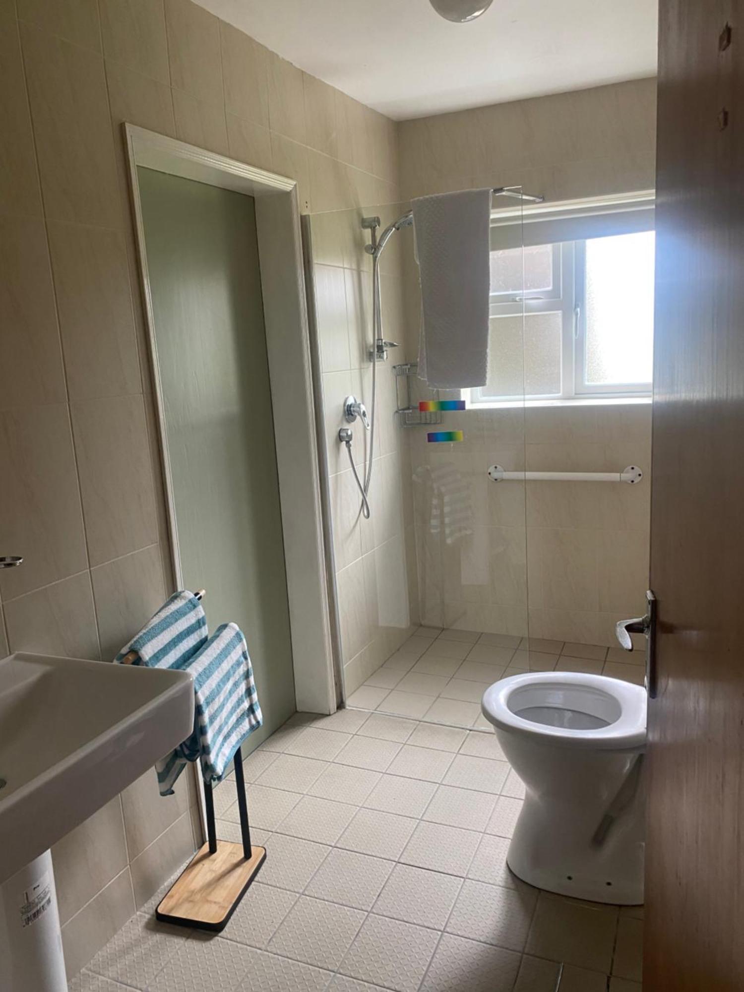 Bluebell Apartment Sleeps 7 Only Let As Whole Apartment Blennerville 외부 사진